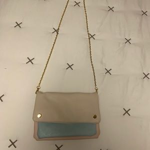 Crossbody purse
